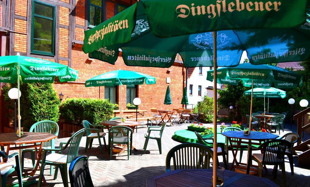 Hotel Zum Goldenen Hirsch Sankt Kilian Exterior photo