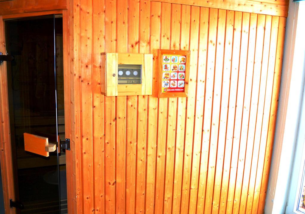 Hotel Zum Goldenen Hirsch Sankt Kilian Exterior photo